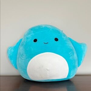 Maggie the stingray squishmallow 14”